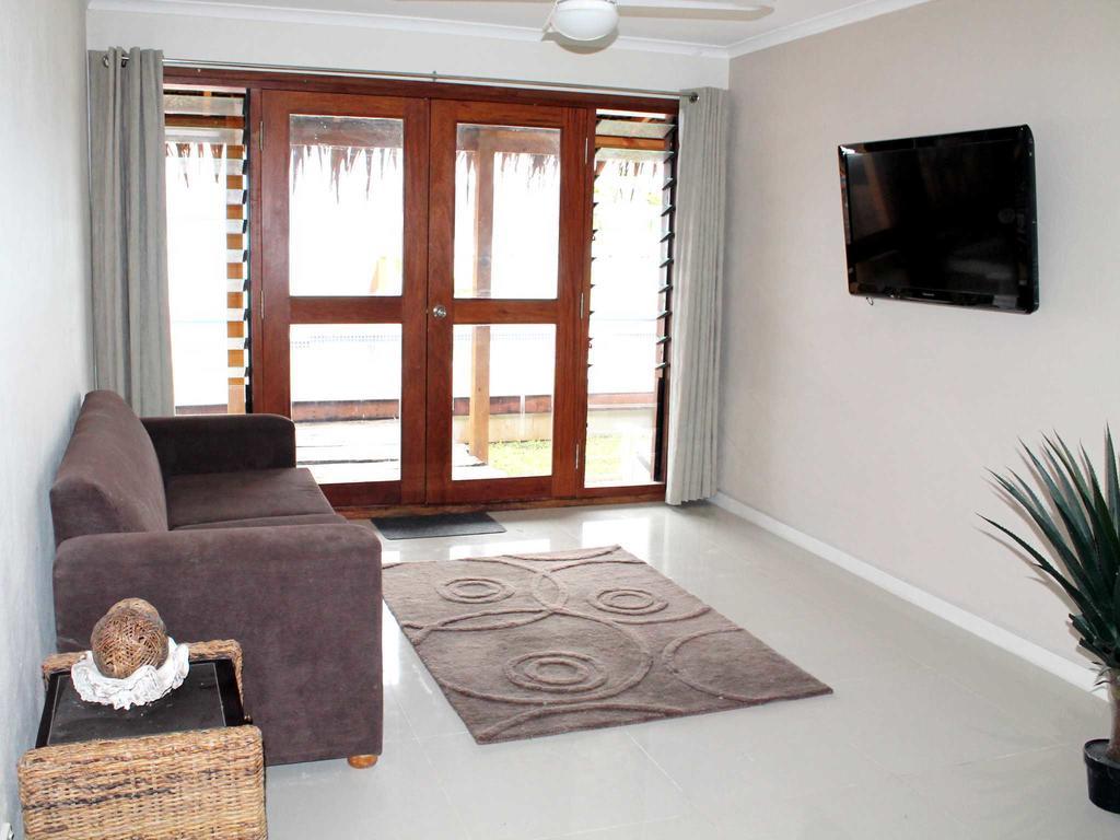 Vanuatu Beachfront Apartments Port Vila Room photo