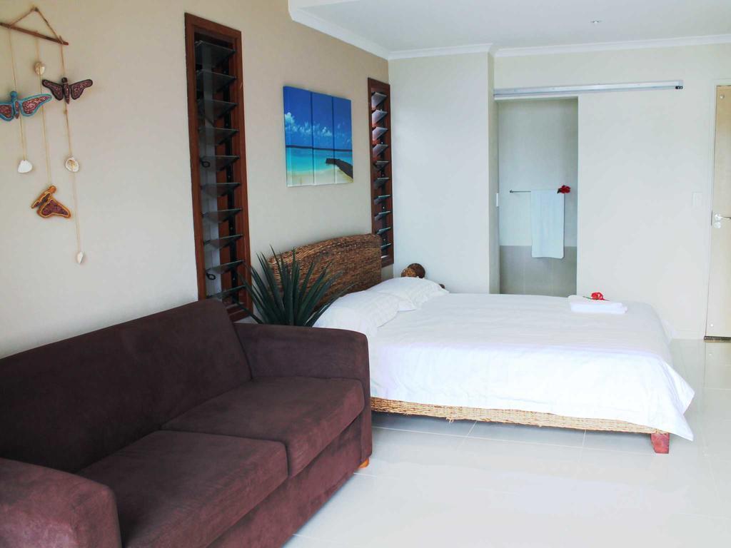 Vanuatu Beachfront Apartments Port Vila Room photo